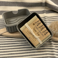 Load image into Gallery viewer, Travel Soap Box