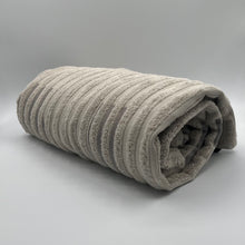 Load image into Gallery viewer, SAUNA Towel
